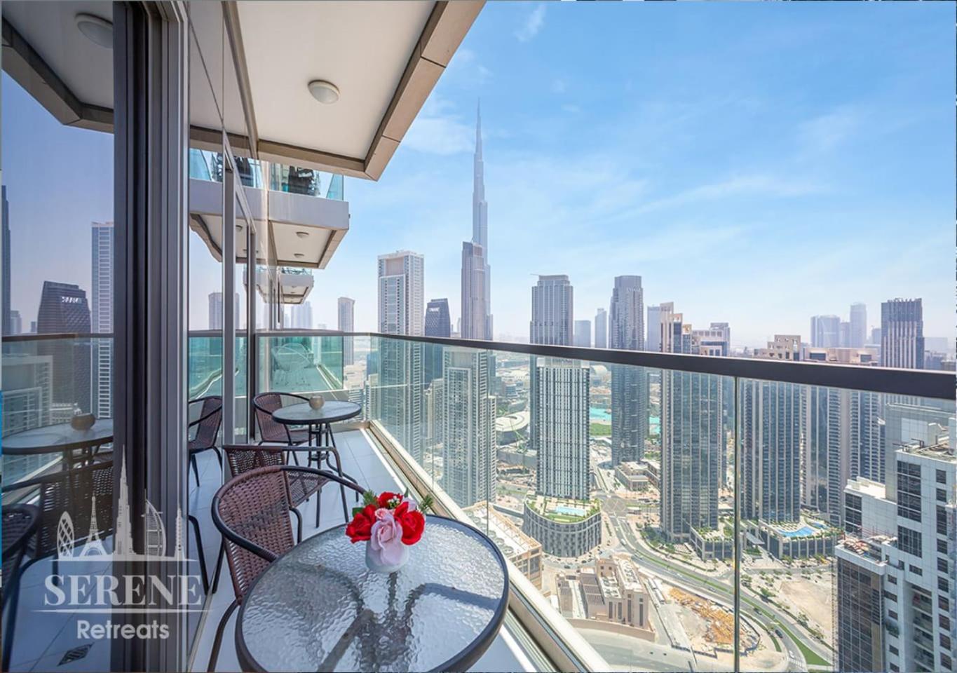 Serene Retreats Paramount Two Bedroom Suite 1 With Burj View Dubai Exterior photo